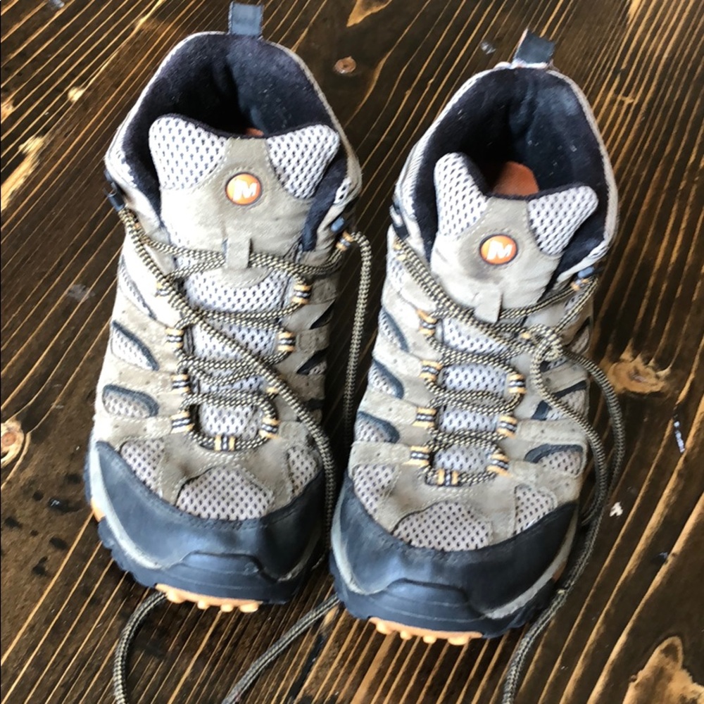 Merrill hiking boots